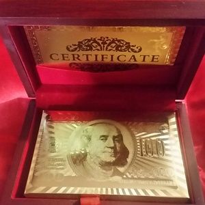 24k 999.9 PURE GOLD PLAYING CARDS IN CHERRY BOX.
